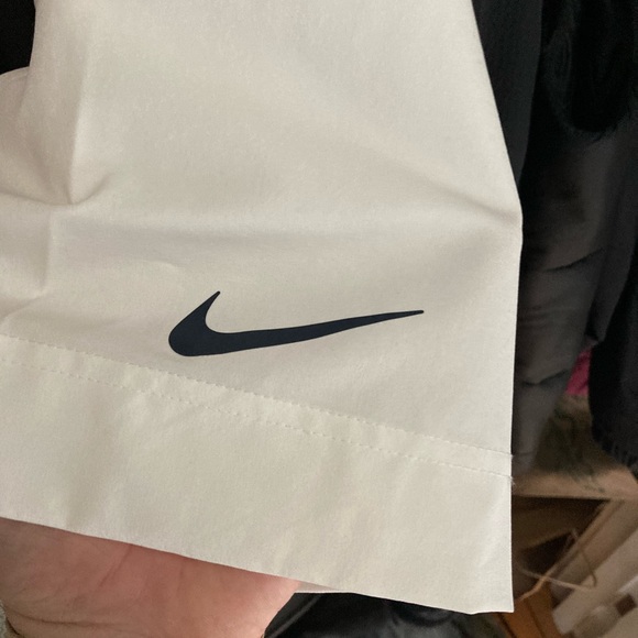 White, Short Sleeve, New England Patriots 2022 SideLine Quarter Zip - Picture 7 of 8